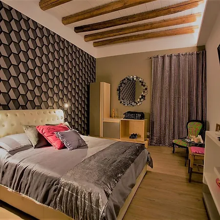 Дом отдыха Myo Charming House